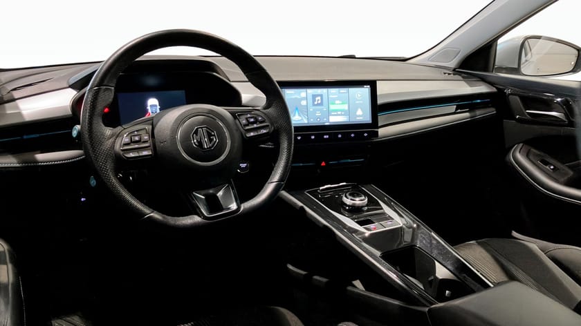 Bild 4 av MG 5 Standard Range COMFORT 50KWH Laddkort 15000kr ingår