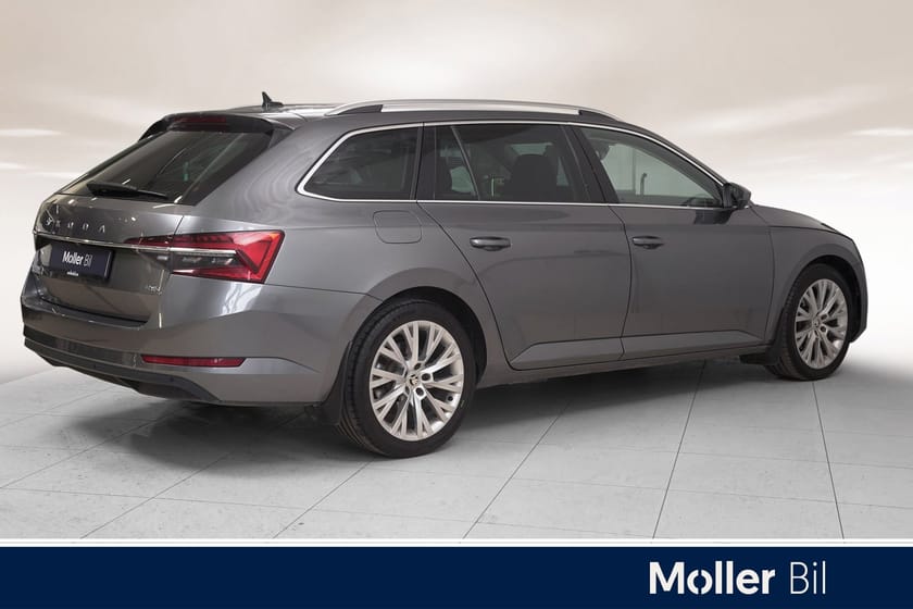 Bilde 2 av Škoda Superb Stasjonsvogn Sup3fl stv styl d200 4x4 dsg