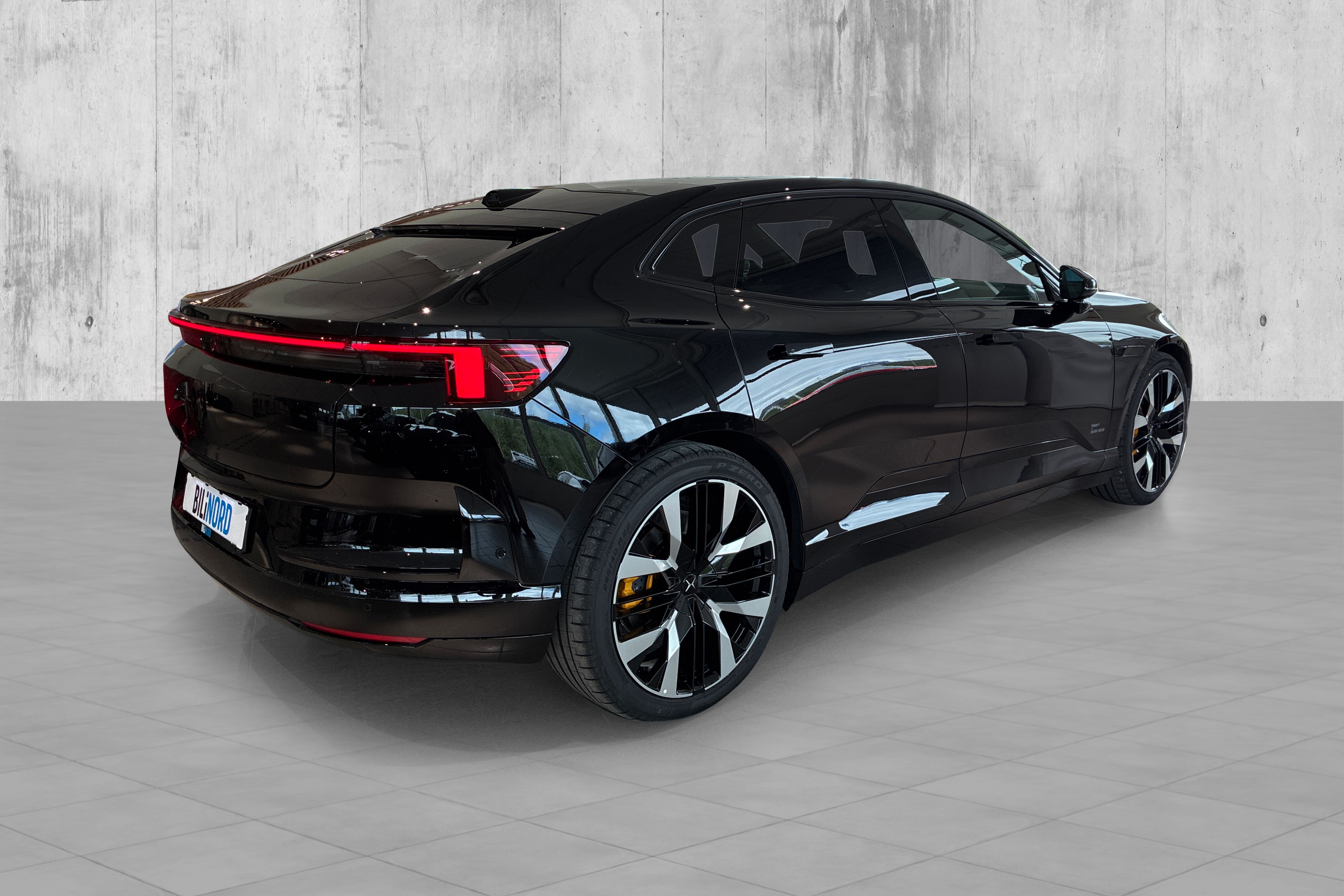 Polestar 4 Long Range Dual motor bilde 6
