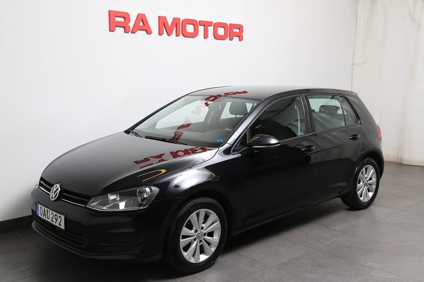 Bild 1 av Volkswagen Golf 1,2 TSI 110hk 5-dörrar CarPlay P-sensor
