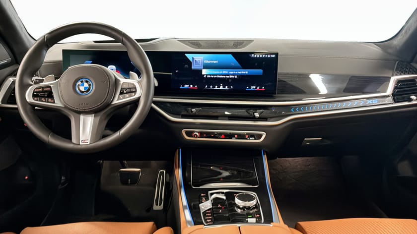 Bild 4 av BMW X5 xDrive50e M-sport Pro Business Panorama Integral aktiv styr