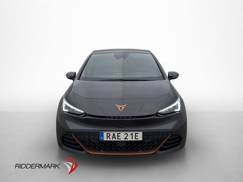 Bild 3 av CUPRA Born e-boost 77 82 kWh Kamera CarPlay Adaptiv Sensorer