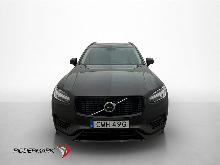 Bild 2 av Volvo XC90 Recharge T8 AWD Ultimate Dark B&W 7-Sits HuD Pano