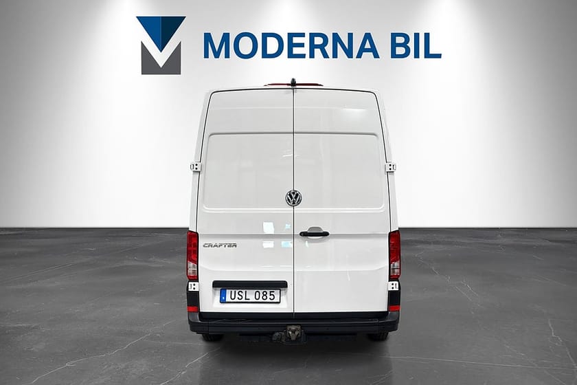 Bild 4 av Volkswagen Crafter 35 2.0 TDI 177hk L2H2 Aut Dragkrok D-värm Bkam Nyservad