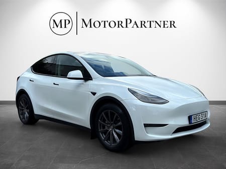 Tesla Model Y Long Range AWD Autopilot Dragkrok 514hk