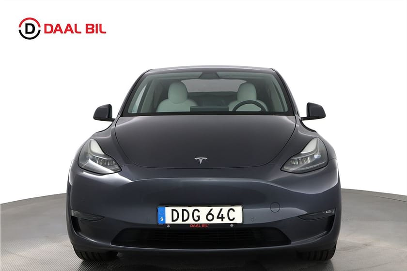 Bild 2 av Tesla Model Y Long Range AWD 514HK 20,5kWh PANO VÄRM NFC KAM