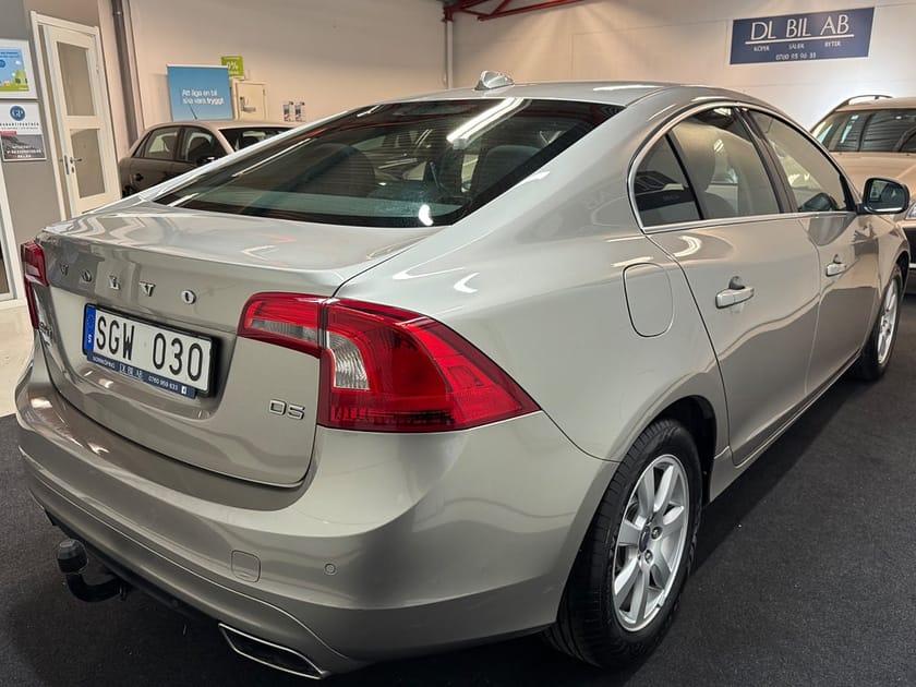 Bild 5 av Volvo S60 D5 215hk Geartronic Momentum|DRAG|SoV|D-VÄRM|
