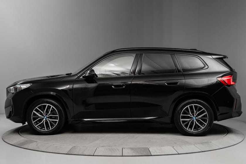 Bilde 2 av BMW iX1 xDrive30 