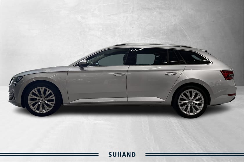 Bilde 2 av Škoda Superb Stasjonsvogn STYLE, 4X4, WEBASTO, HENGERFESTE