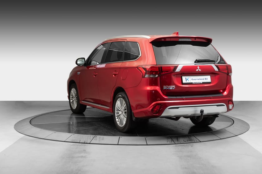 Bilde 3 av Mitsubishi Outlander PHEV 4WD Instyle, 7-år Garanti, Krok, Alcantaraskinn