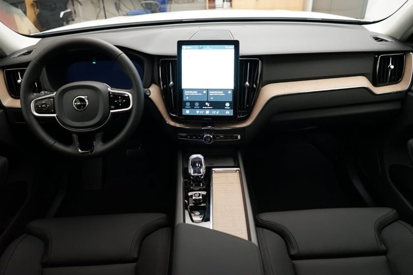 Bild 4 av Volvo XC60 T6 Plus Bright Nordic Edition