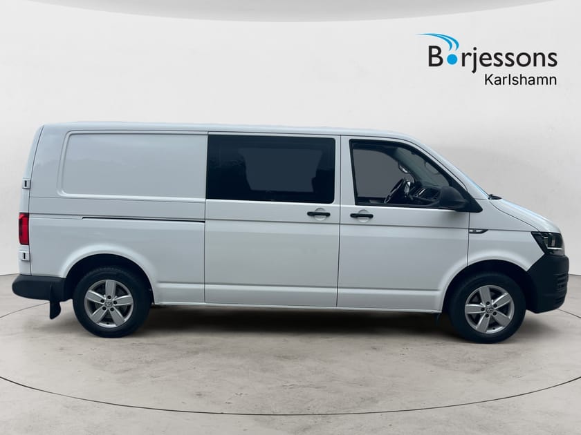 Bild 2 av Volkswagen Transporter Kombi DSG 4 motion 5 sitts