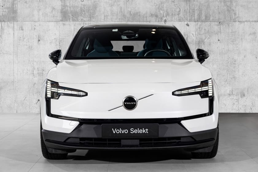 Bilde 3 av Volvo EX30 Twin Motor Performance AWD Plus - H&K lydanlegg/ Varmepumpe/ Ryggekamera