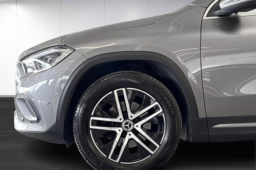 Bild 5 av Mercedes-Benz GLA 200 | DRAG | MULTIBEAM | WIDESCREEN
