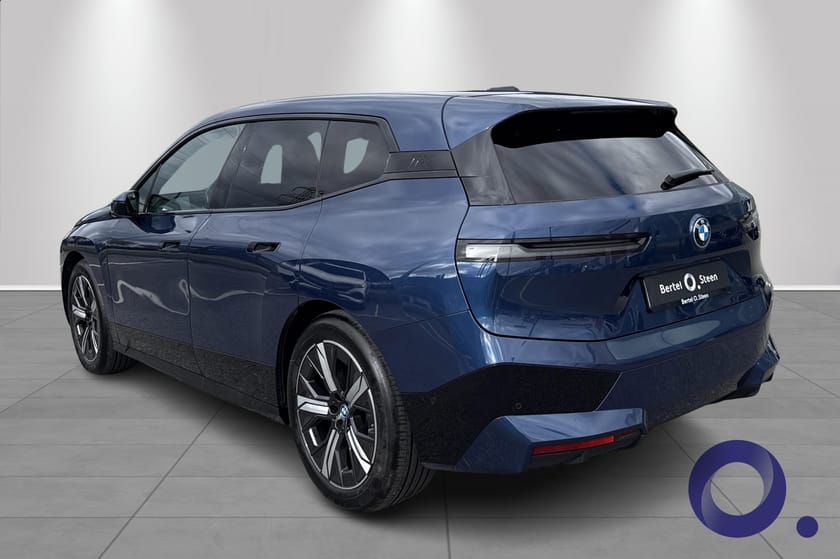 Bilde 3 av BMW iX xDrive40 xDrive40| Sky Lounge | Laser | HK | Krok | 21" |