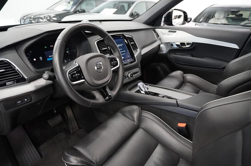 Bild 3 av Volvo XC90 7 Säten T8 Ultra Dark Edition Pano B W HUD 7-Sits 22 Leasebar