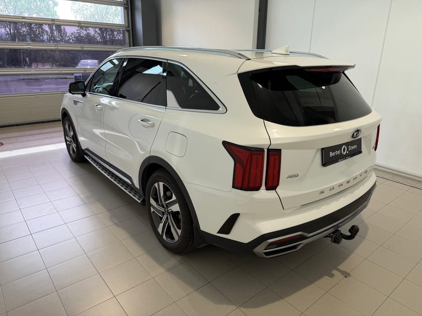 Bilde 4 av Kia Sorento PHEV 1,6 T-GDI Exclusive HENGERFESTE / PANORAMA / HUD