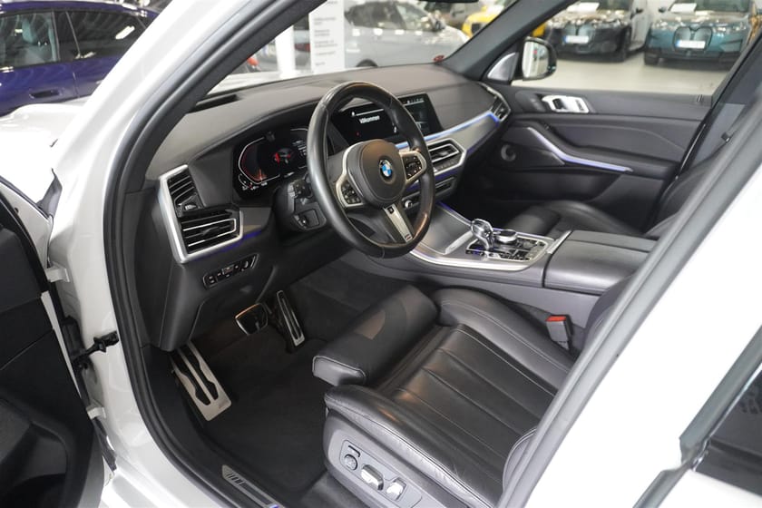 Bild 2 av BMW X5 xDrive40d 7-Seater X  7-Sits M Sport Pano Värmare