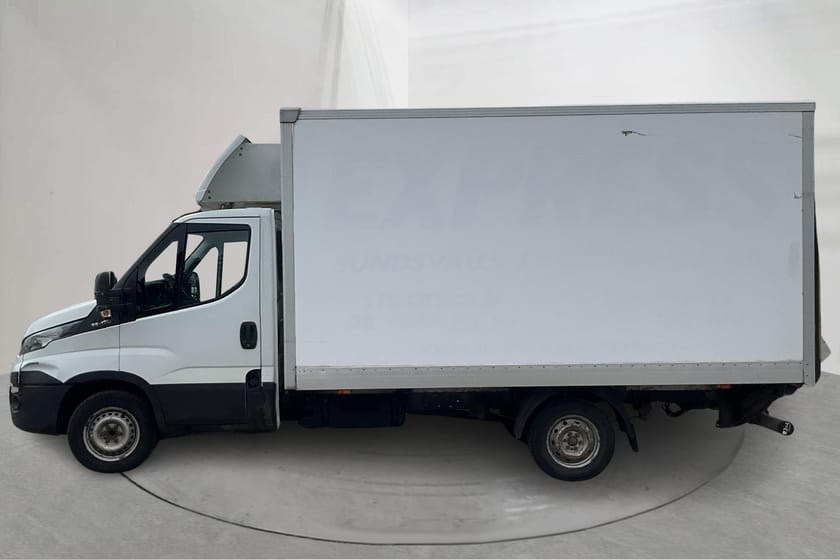Bild 2 av Iveco Daily 35-150 Chassis Cab 35 2.3 Volymskåp (146hk)