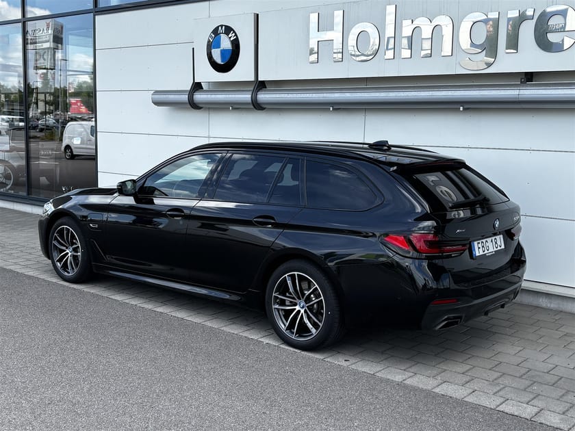 Bild 3 av BMW 530e xDrive Touring M Sport Fartpilot H K Drag