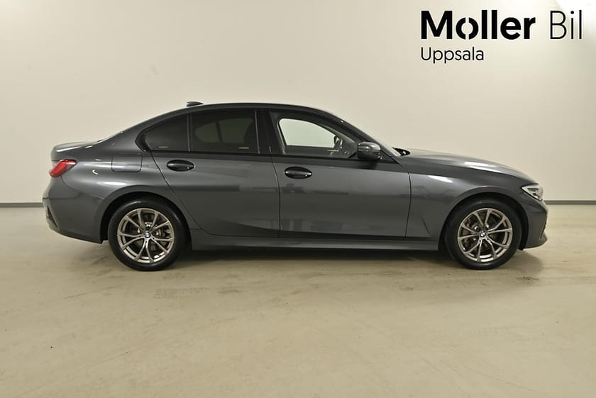 Bild 3 av BMW 330e Sedan 292HK, Sportline, Backkamera, Sportratt
