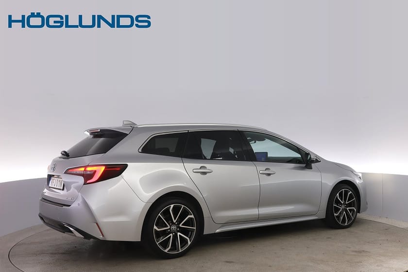Bild 3 av Toyota Corolla Touring Sports Hybrid Executive JBL NAVI Skinn V-hjul MOMS
