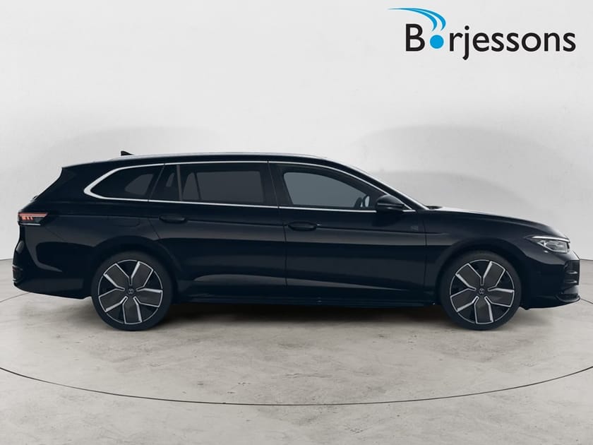 Bild 2 av Volkswagen Passat Variant eHybrid R-Line SWE edition 272 hk