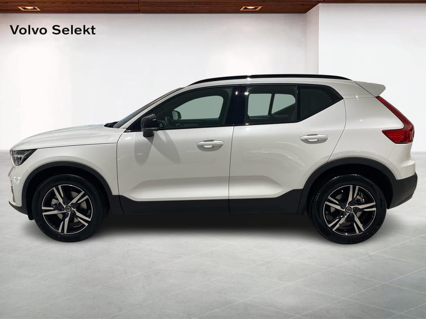 Bild 3 av Volvo XC40 B3 FWD Bensin Plus Dark