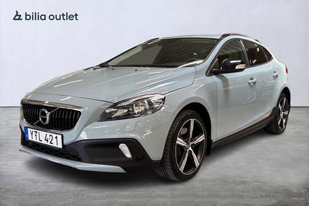 Volvo V40 Cross Country T3 aut Business 152hk Drag P-värm PDC