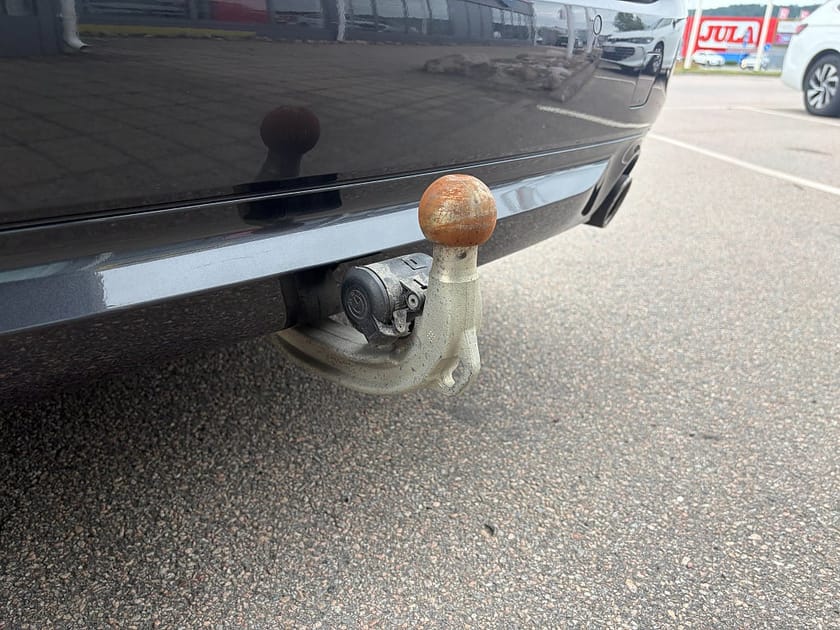 Bild 5 av BMW 520d Touring Touring,AUT,Drag,Nav,Tonade rutor, Bakkamera, Rattvärme