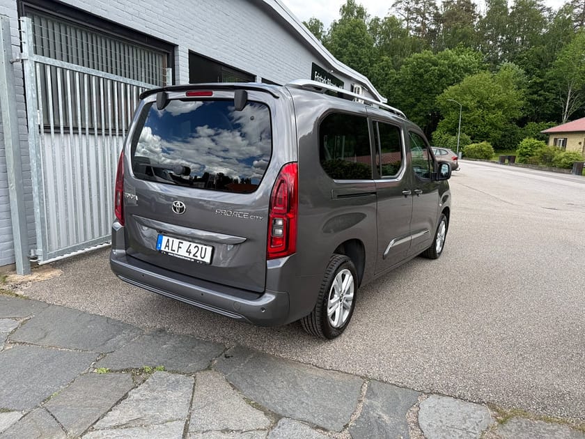Bild 3 av Toyota ProAce City Verso 1.2T 130HK 7-SITSIG / AUTOMAT
