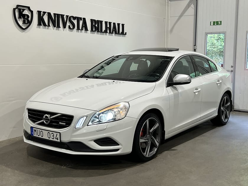 Bild 1 av Volvo S60 D4 Geartronic R-Design 1Ägare Kamremsbytt Drag 163hk