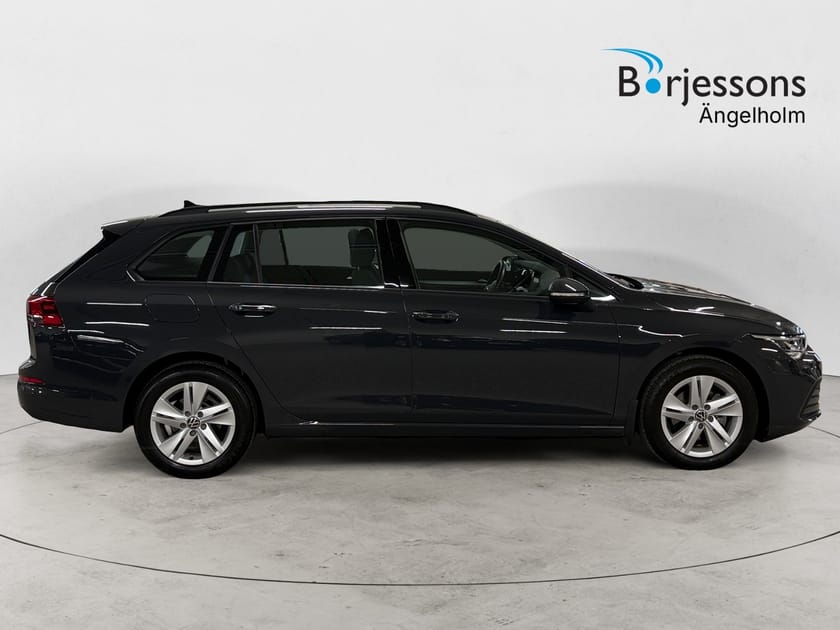 Bild 2 av Volkswagen Golf Sportscombi 1,5 eTSI 131 HK DSG Drag