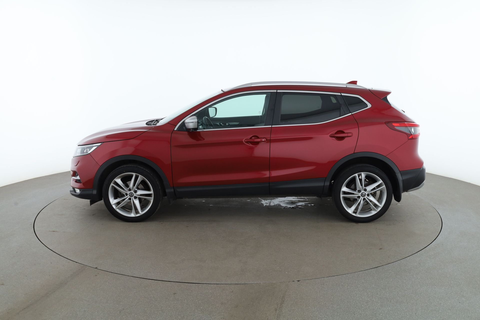 Nissan Qashqai 1.3 DIG-T 2019, kuva 2/39