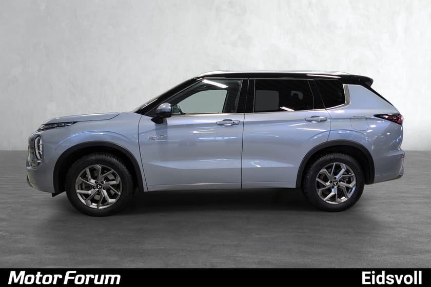 Bilde 4 av Mitsubishi Outlander PHEV Topputstyrt|Instyle+2 tone|Krok|2 sett hjul+|