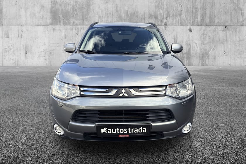 Bilde 2 av Mitsubishi Outlander Les annonse//