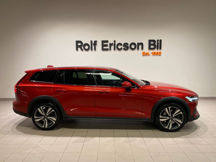 Bild 2 av Volvo V60 Cross Country B4 AWD Diesel Adv SE
