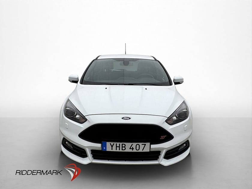 Bild 2 av Ford Focus ST ST-3 250hk Recaro M/K-Värmare Skinn Bluetooth