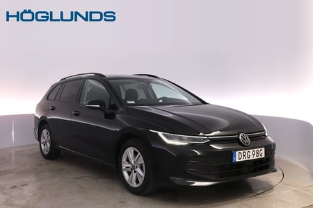Volkswagen Golf Sportscombi 1.5 ACT Life Värmare B-kamera V-hjul Moms