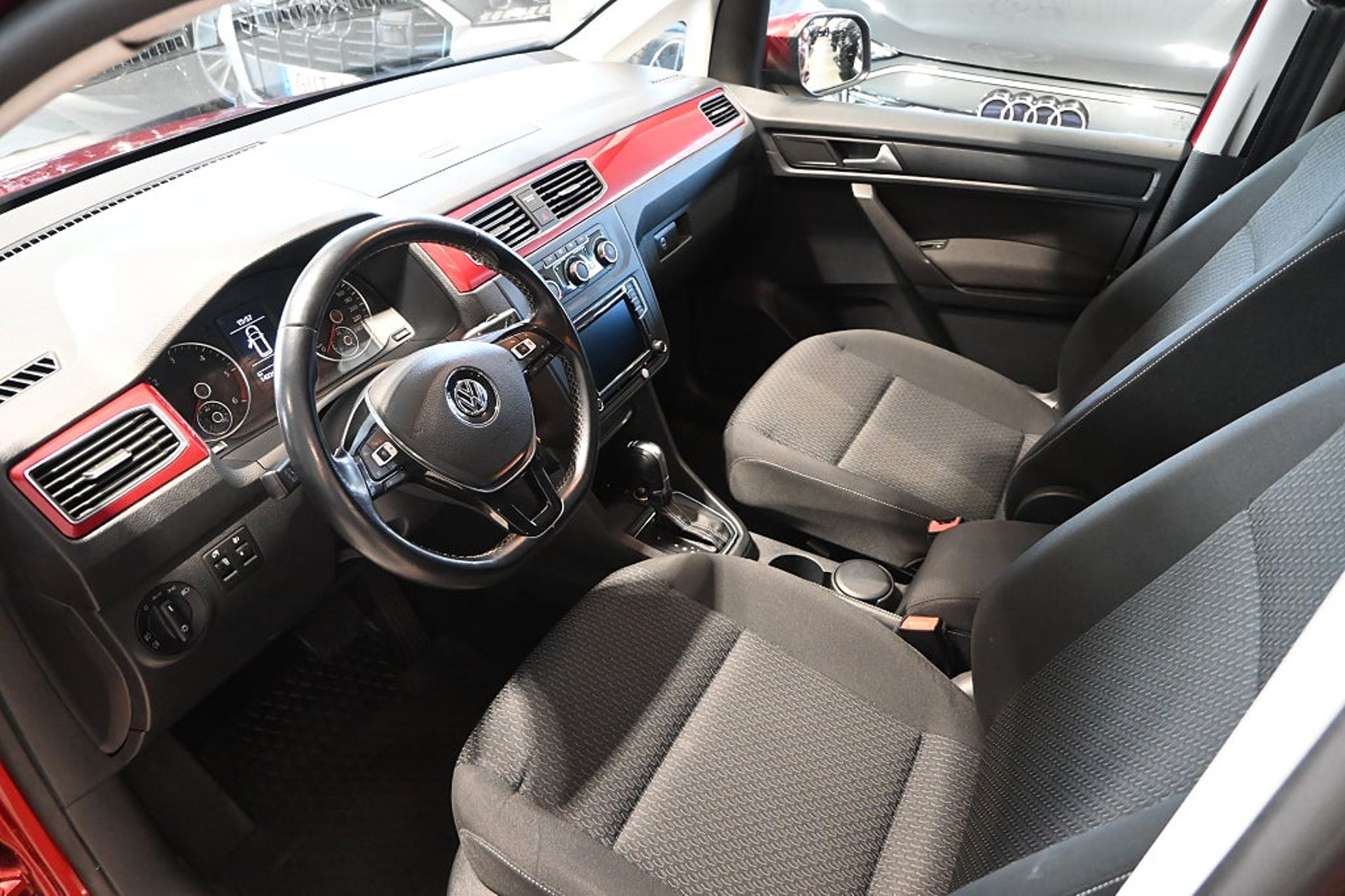 Volkswagen Caddy 2016, bild 7/10