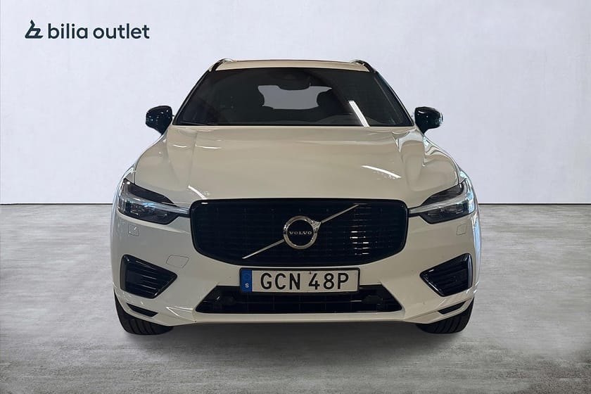 Bild 3 av Volvo XC60 Recharge T6 AWD R-Design / Panorama / H/K  / Moms
