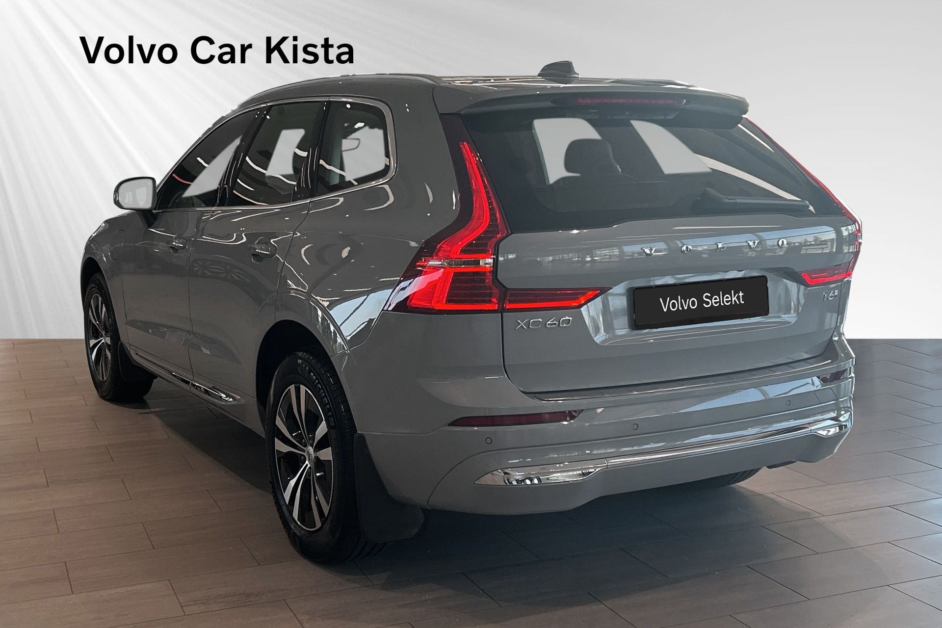 Volvo XC60 T6 Core Nordic Drag Blis Pano 2025, kuva 4/10