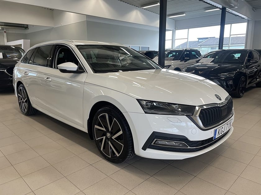 Bild 1 av Škoda Octavia Kombi iV Skoda 204HK Style / Drag / Värmare / Läder