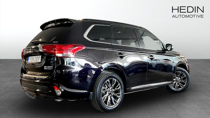 Bild 2 av Mitsubishi Outlander PHEV P-hev 4WDTaklucka Skinn Drag