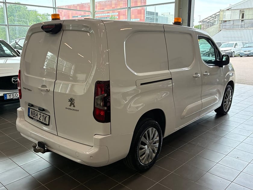 Bild 4 av Peugeot Partner Utökad Last Pro+ L2 1.5 BlueHDi 130 EAT Euro 6 Värmare/Kamera