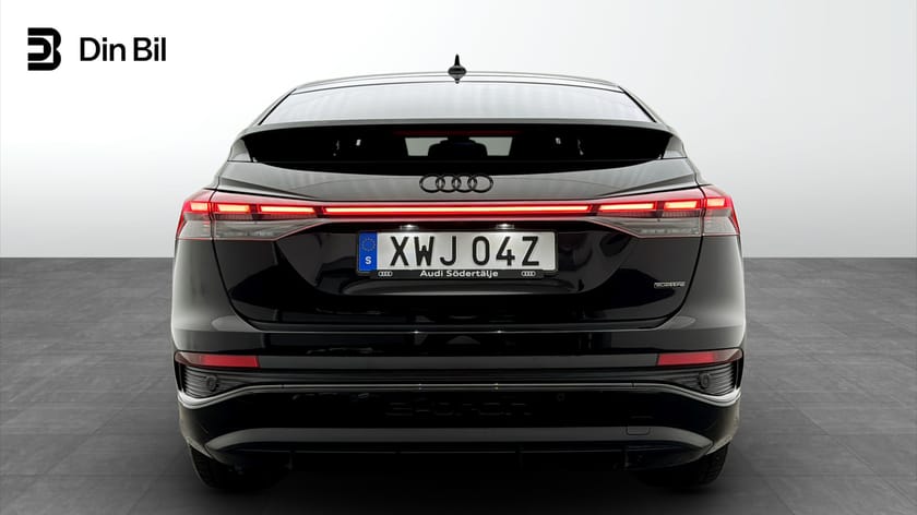 Bild 5 av Audi Q4 55 Sportback e-tron quattro 340HK S-Line Black Optik