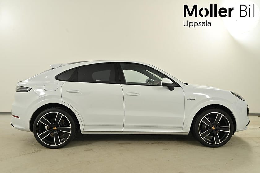 Bild 2 av Porsche Cayenne E-Hybrid Coupé PLATINUM EDITION Drag