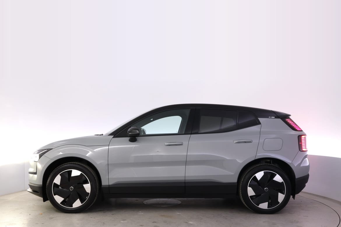 Volvo EX30 2025 - miniatyr 2