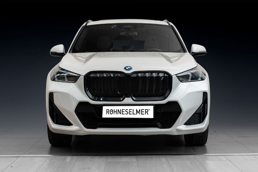 Bilde 2 av BMW iX1 xDrive30 AWD/M-sport/HK/Skinn/360/El.krok/Soltak/S+V/Pen!