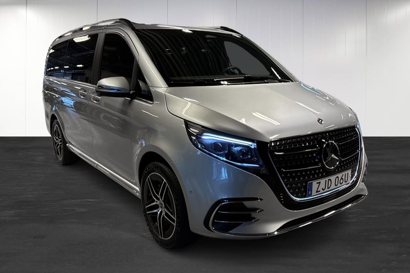 Bild 2 av Mercedes-Benz V 300d 4MATIC 3.2t 300 D LÅNG AVANTGARDE 4M | AMG | 360 | Burmester | 7-Sits |